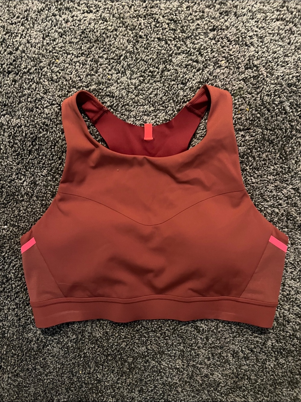 Brooks Rust High-Neck Sports Bra with Pink Accents